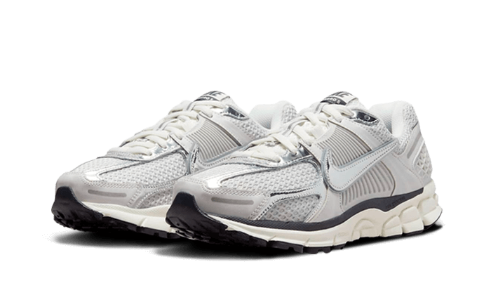 Nike Zoom Vomero 5 Photon Dust Argent Métallisé