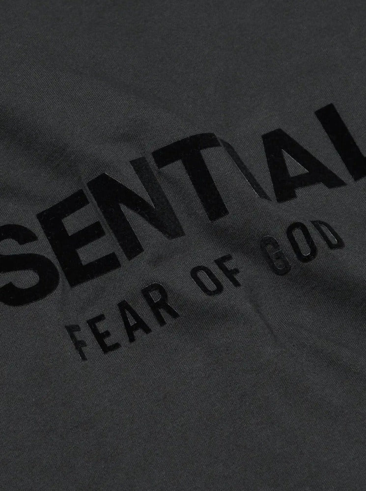 Fear of God Essentials T-shirt noir / stretch limousine (SS22)