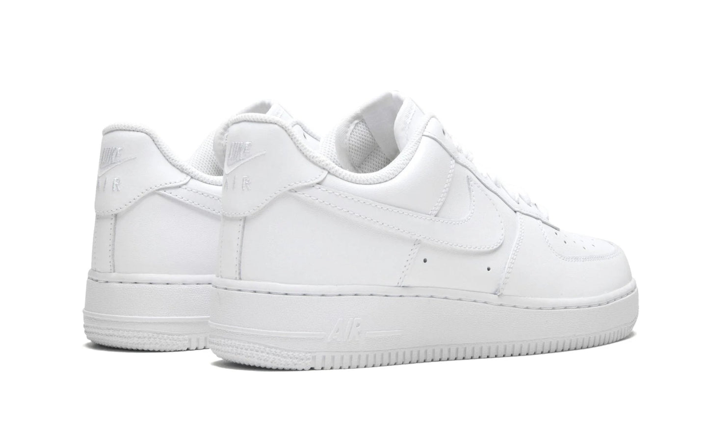 Nike Air Force 1 Triple White